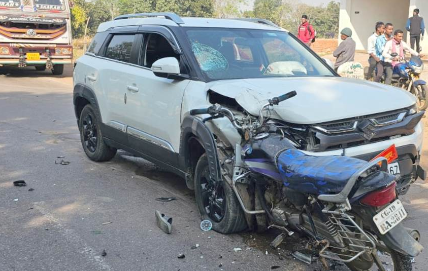 डिप्टी कलेक्टर की कार ने बाइक सवार युवक को मारी ठोकर, मौके पर हुई मौत