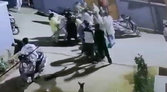 3 लोगों को किया बुरी तरह घायल,लड़की ने बातचीत से किया इनकार, तो युवक ने परिवार वालों पर किया जानलेवा हमला…