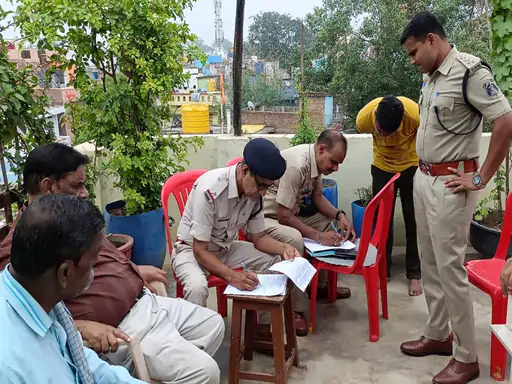अश्लील वीडियो वायरल होने पर डॉक्टर ने की खुदकुशी:मामले को दबाने 5 लाख मांगे, सामाजिक बैठक में बेइज्जत किया; 9 आरोपी गिरफ्तार