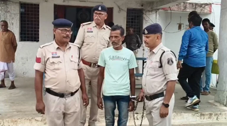 पैसों के विवाद में मजदूर की पत्थर से हत्या, साथी गिरफ्तार