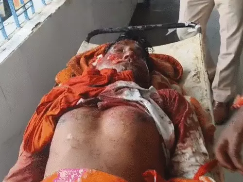 बॉयफ्रेंड ने प्रेमिका के पति को गैंती से मार डाला, सामने खड़ी पत्नी देखती रही मंजर