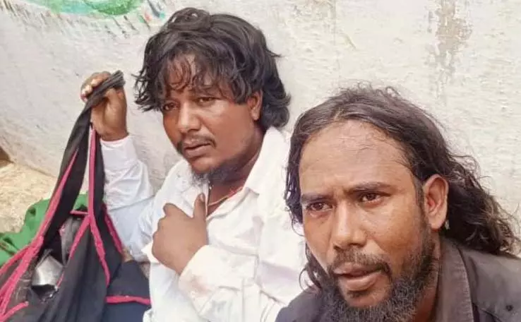 Child Theft: काले-सफेद कपड़ों में आए युवक बने अपहरण के आरोपी, बच्चा रहा निडर