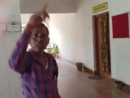 Drunk Teacher: आत्मानंद स्कूल के टीचर ने किया बवाल, शराब पीकर पहुंचा क्लास में