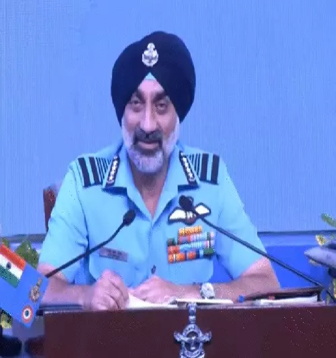 IAF statement on F16 and JF17: भारत का हवाई पलटवार, IAF चीफ बोले हमने F-16 गिराया, झूठ नहीं, सच्चाई दिखाओ