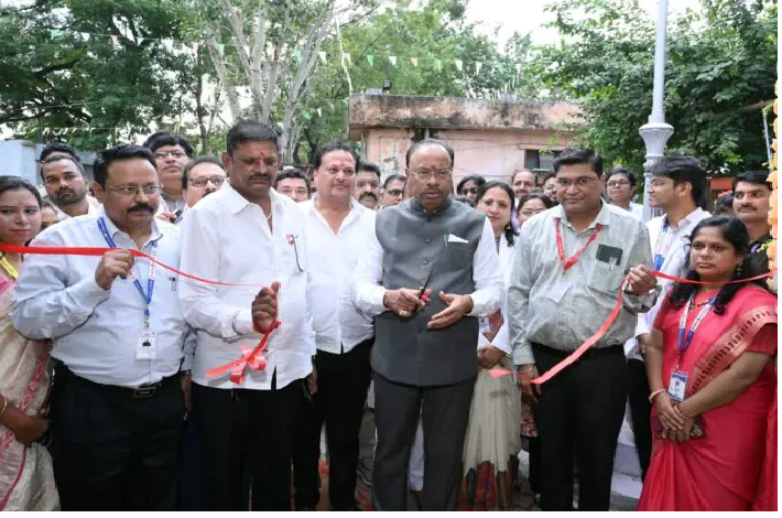 Free Dental Camp: महिलाओं और बच्चों के लिए विशेष सेवाओं के साथ सम्पन्न हुआ स्वास्थ्य शिविर