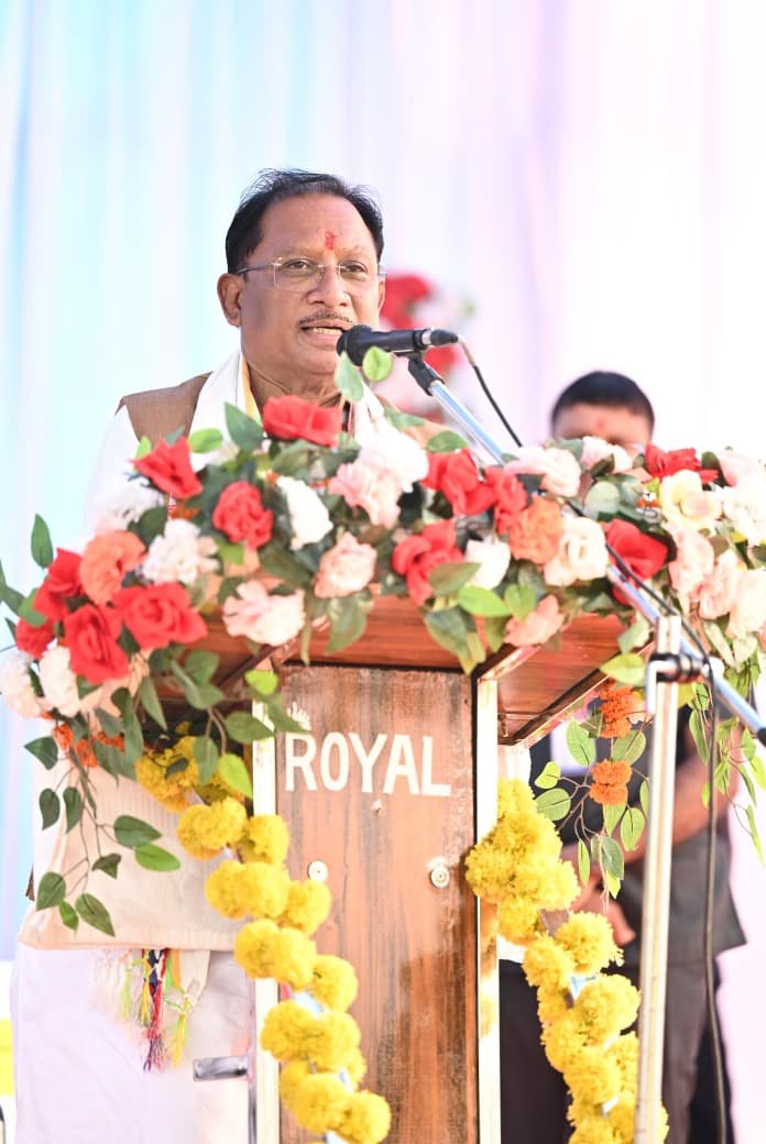 शिक्षा को अपनाकर विकास की राह में समाज को आगे बढ़ना होगा – मुख्यमंत्री श्री विष्णु देव साय