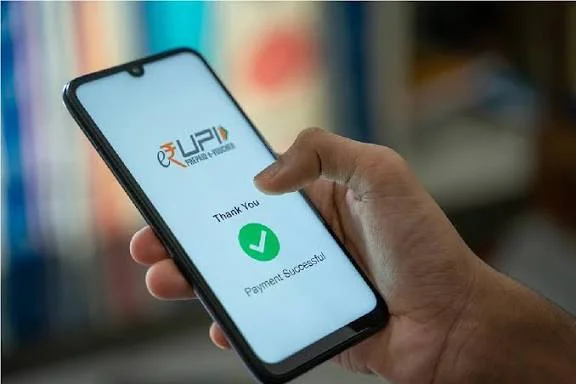 UPI पेमेंट में नए नियम, फेल ट्रांजैक्शन का रिफंड अब 24 घंटे में, ऑटोपेमेंट लिमिट बढ़ी