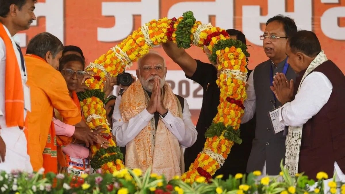 Narendra Modi RJD attack : बिहार में मोदी की रैली में RJD पर निशाना, बोले – “कट्टा नहीं, किताब चाहिए”