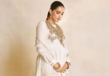 Sonam Kapoor pregnancy : सोनम कपूर ने शेयर की प्रेग्नेंसी फोटो, अनारकली लुक में जीत लिया दिल Sonam Kapoor pregnancy