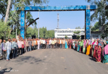 भू-स्थापित एकता मंच ने एसईसीएल गेवरा क्षेत्र के महाप्रबंधक को सौंपा ज्ञापन, रोजगार और पुनर्वास की उठाई मांग