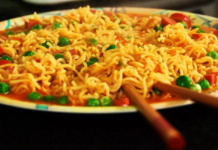 मैगी बनाने को लेकर शराबी पति का तांडव, पत्नी को पाइप से बेरहमी से पीटा…