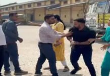 राशन वितरण में देरी पर फूटा संचालकों का गुस्सा, वेयरहाउस में कर्मचारियों से हाथापाई; तहसीलदार ने दिया आश्वासन