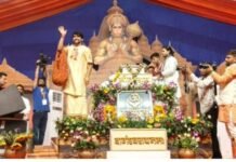 ननिहाल आए बागेश्वर सरकार” उरगा-छुरी में ऐतिहासिक स्वागत, ढपढप में उमड़ा आस्था का महासैलाब