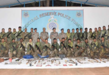 सुरक्षा बलों की बड़ी कार्रवाई: नक्सलियों के दो डंप बरामद, हथियार-बारूद जब्त