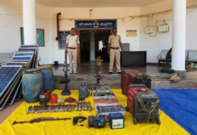 बीजापुर में नक्सलियों के खिलाफ बड़ी कार्रवाई: गंगालूर पुलिस ने बरामद किया विस्फोटक और बैटरी से भरा नक्सली डंप