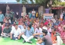 कोरबा: ठेका कंपनी के अधिकारी पर धमकी का आरोप, ग्रामीणों ने किया चक्काजाम