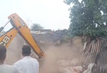 कोरबा में प्रशासन की बड़ी कार्रवाई: अतिक्रमण पर चला बुलडोजर, सड़क निर्माण में बाधक मकान ढहाए