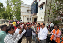 लोतलोता के ग्रामीणों ने राखड़ बांध दोबारा शुरू करने का किया विरोध, कलेक्टर को सौंपा ज्ञापन