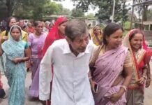 Korba News: शहर के प्रवेश द्वार पर शराब दुकान खोलने का विरोध, बरबसपुर में महिलाओं ने खोला मोर्चा; बोलीं- ‘किसी भी हालत में नहीं खुलने देंगे’