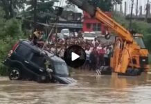 शराब के नशे में उफनते दादर नाले को स्कॉर्पियो से पार करने की कोशिश, तेज बहाव में बही गाड़ी, चालक के खिलाफ एफआईआर दर्ज