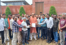 लाठी-डंडा खाएंगे…चाहे जेल जाएंगे, नहीं होने देंगे जनसुनवाई, पूर्व मंत्री जय सिंह अग्रवाल ने कहा, मानिकपुर विस्तार से पहले न्याय हो, 62 साल से विस्थापन का दर्द झेल रहे ग्रामीण